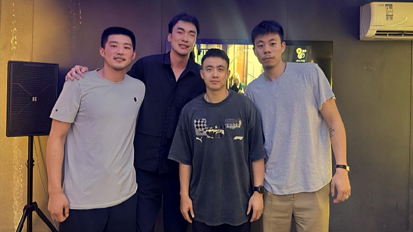 海星体育官网-辽篮锋线四巨头正式亮相！郭艾伦很自豪，上海三扣将让人羡慕不已